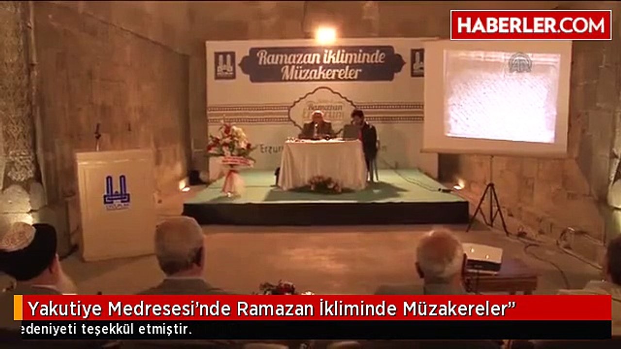 Yakutiye Medresesi'nde Ramazan İkliminde Müzakereler"