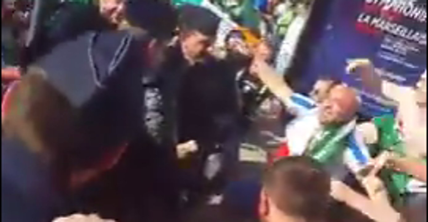 Irish Fans Party With French Police Ahead of Euro 2016 Italy Clash
