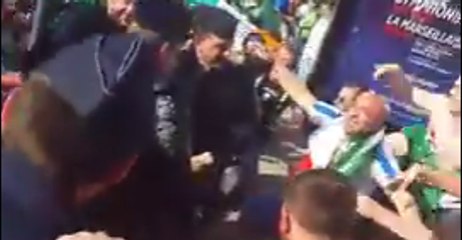 Irish Fans Party With French Police Ahead of Euro 2016 Italy Clash