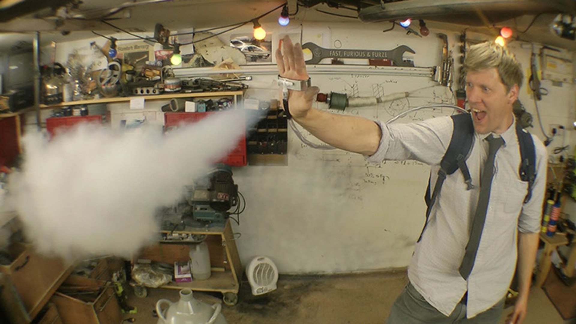 Colin Furze s'approprie le pouvoir d'Iceman le super-héros de l'univers  X-Men - Vidéo Dailymotion