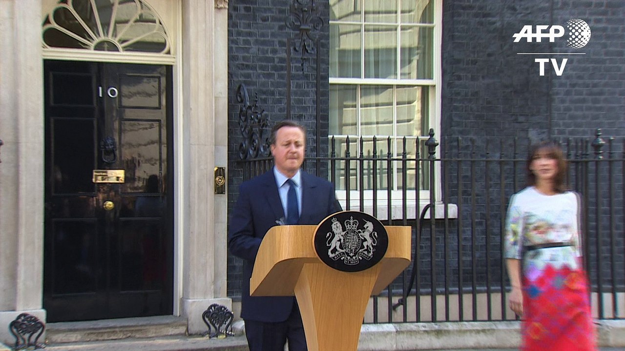 Boris Johnson se dit "triste" que Cameron démis...