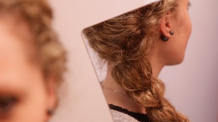 Tuto coiffure : la tresse élastique !