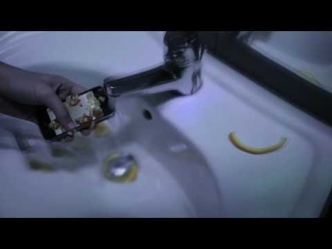 Campagna contro l'abuso di alcol 2016. C'è chi beve e chi si diverte. E tu?