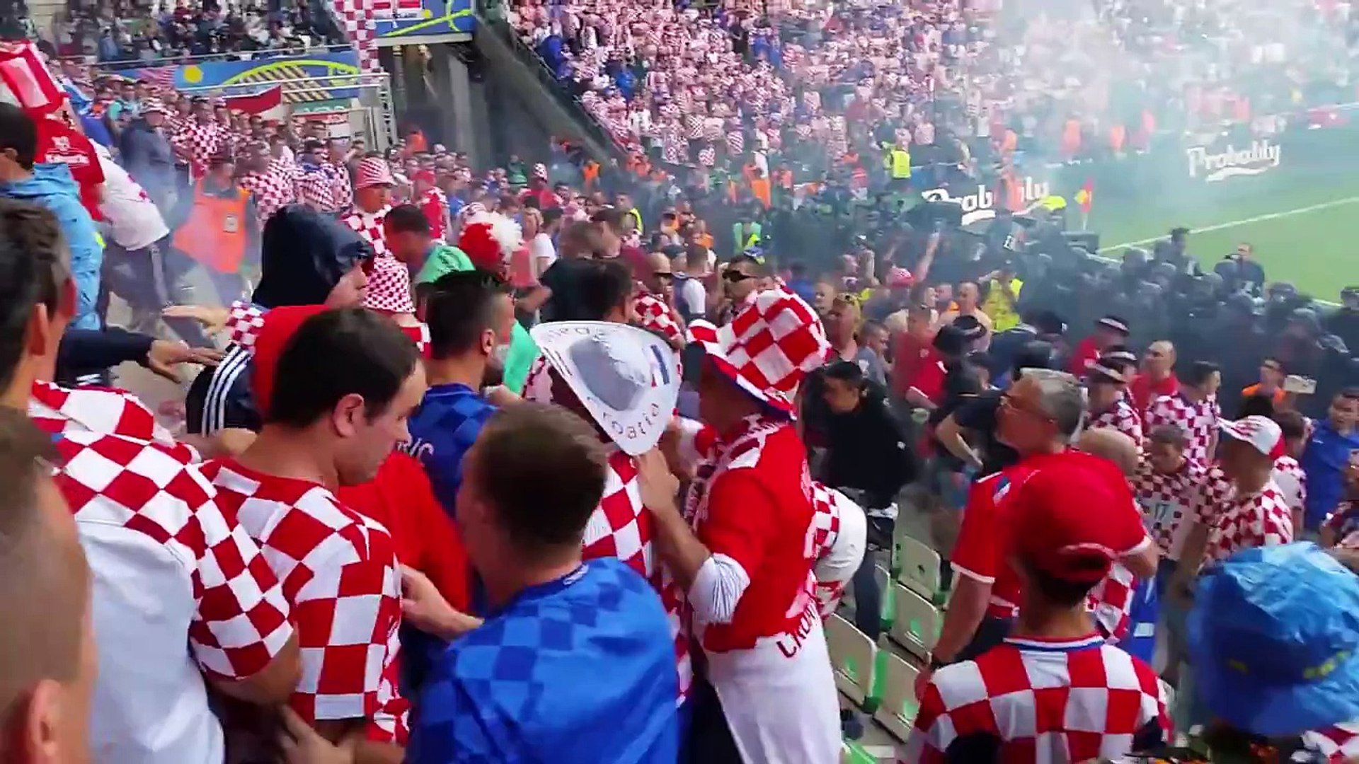 ⁣Croatian hooligans Croatia Czech Republic UEFA EURO 2016  FRANCE