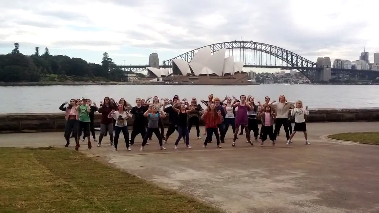 The Sid Shuffle 2 - Ice Age 4 - Continental Drift - Dance - Sydney