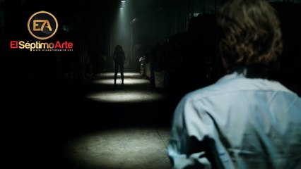 Lights Out (Nunca apagues la luz) - Segundo tráiler V.O. (HD)