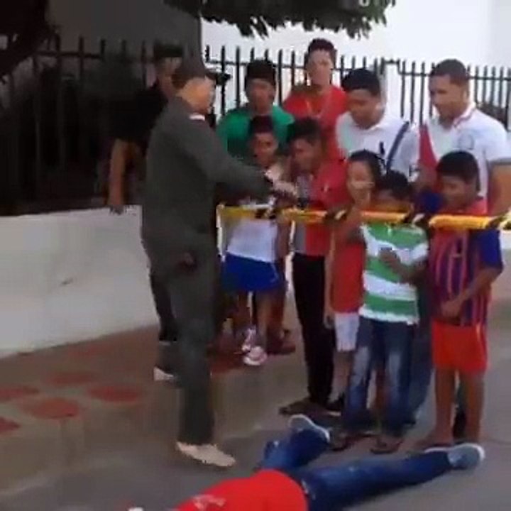 El muerto en la sera