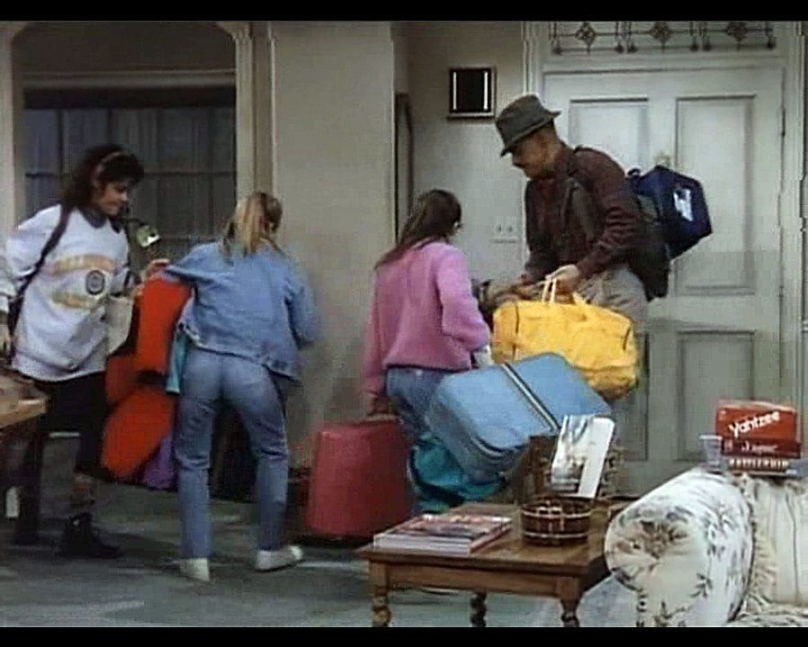 Major Dad S1e18 Camp Macgillis