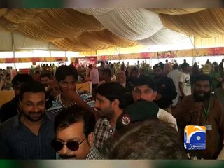 Harsh words exchange between Ayesha Mumtaz, govt official -24 June 2016