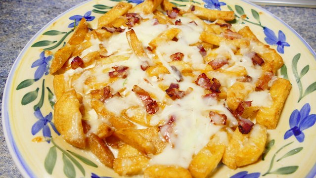 PATATAS CON QUESO Y BACON - recetas de cocina faciles rapidas y economicas