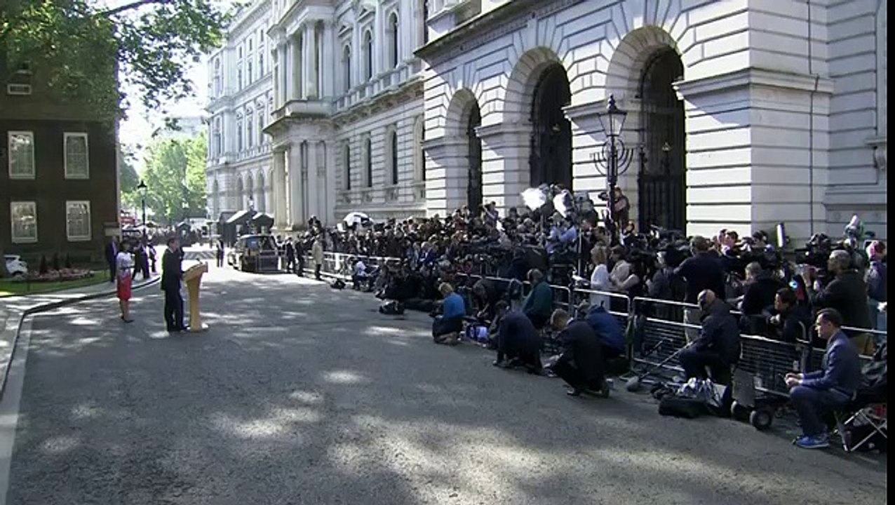 Brexit- David Cameron resigns as UK votes to leave