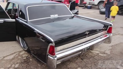 Bagged 1964 Lincoln Continental on 24 Inch Rims