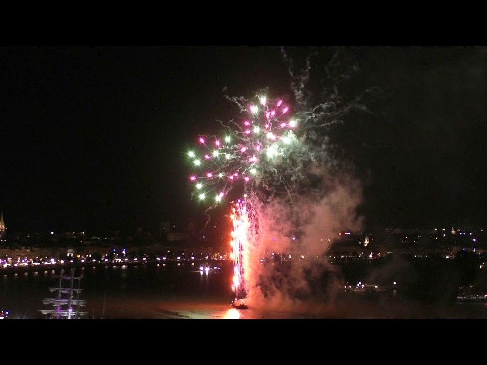2ème feu d'artifice de Bordeaux fête le vin 2016