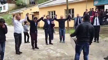Turkish Wedding Dance Dizden Kirma - İki Ayak.East Black Sea in Gumushane-Cepni Turkmen