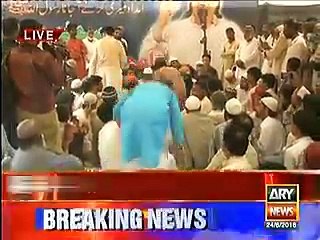 Amjad Sabri's son cried reciting "Mai qabr andheri mai ghabraunga jab tanha" in Soyem rasm of Amjad Sabri