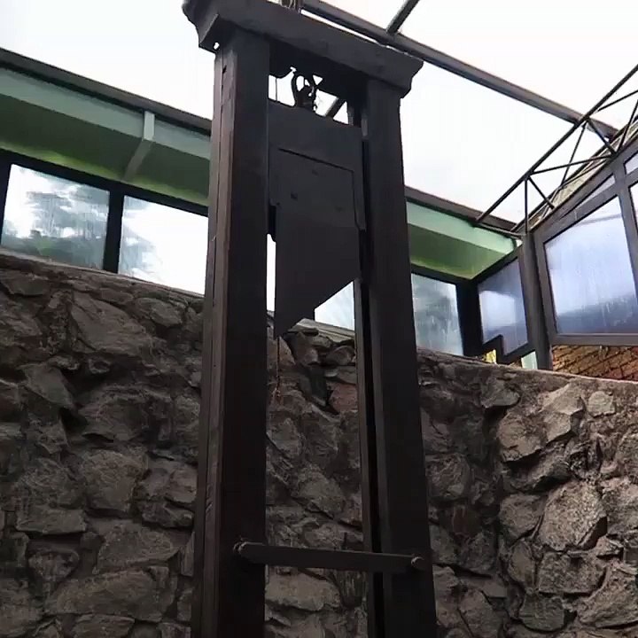 Vietnam War Guillotine!