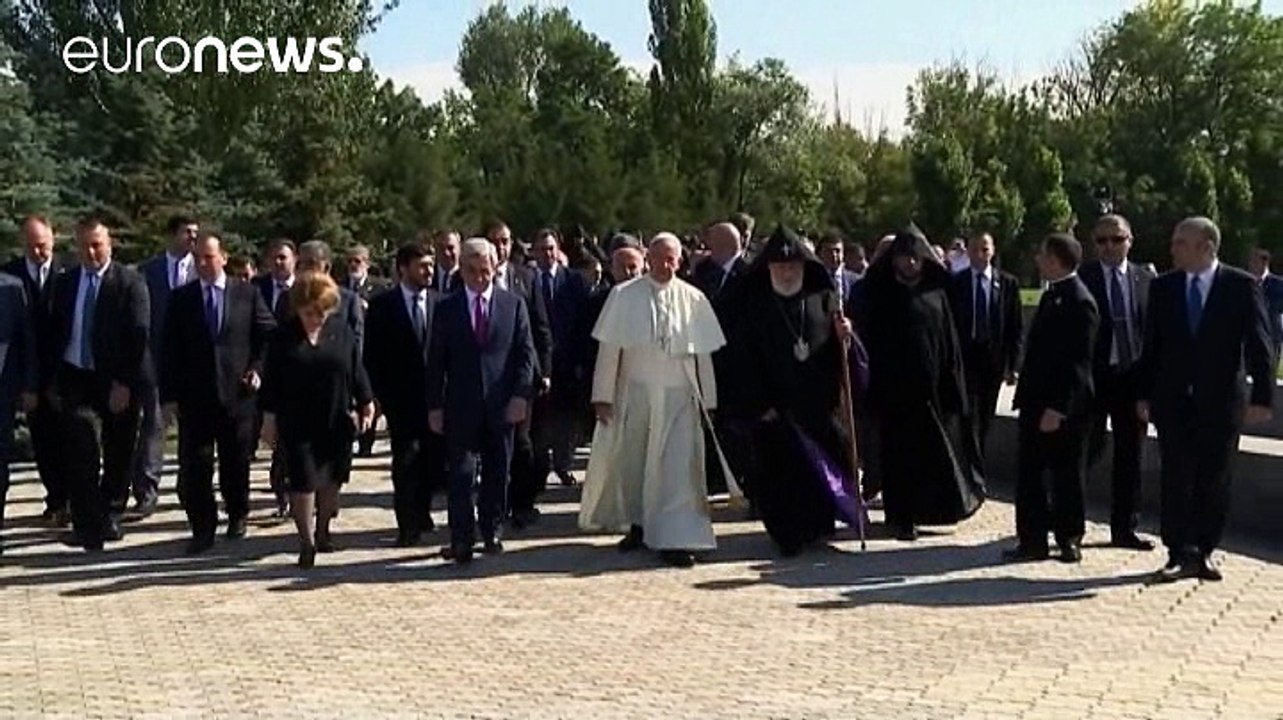 Papstbesuch: franziskus besucht genozid-mahnmal in armenien