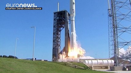 La Navy met en orbite un nouveau satellite d'observation et de communications