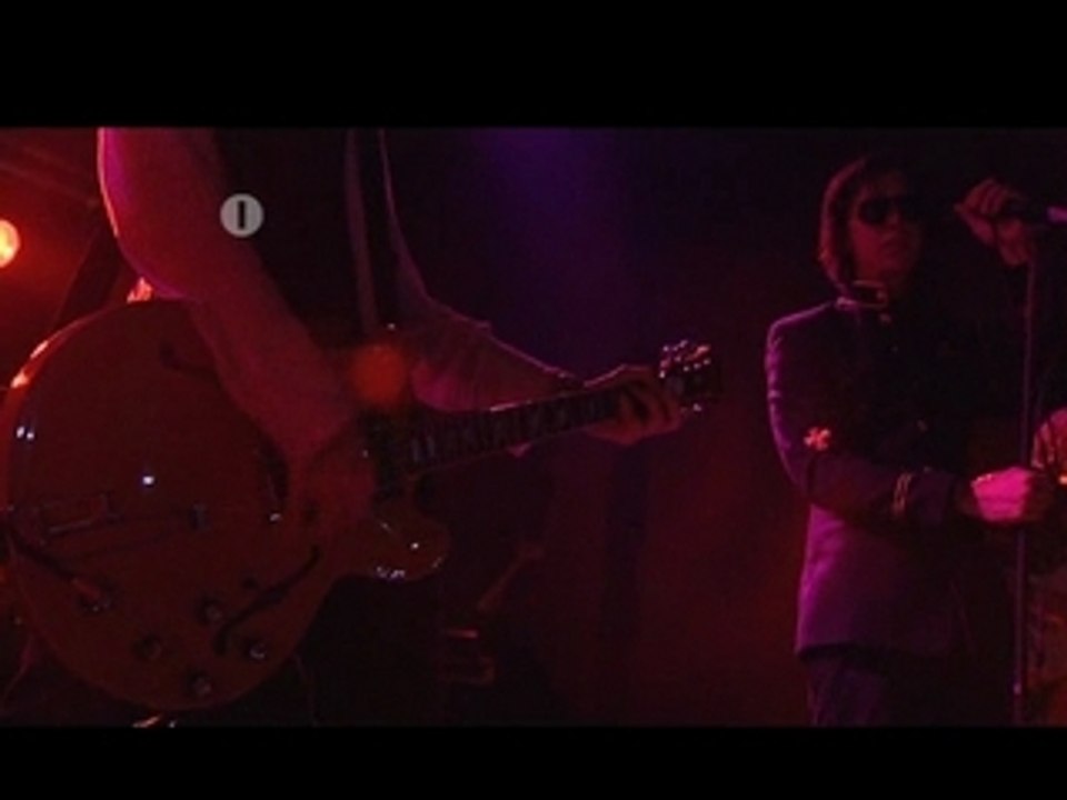 the strokes take it or leave it london