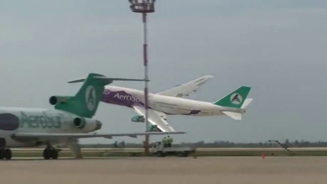 Top Boeing 747 Crosswind Storm Landings Takeoffs Touch and Go