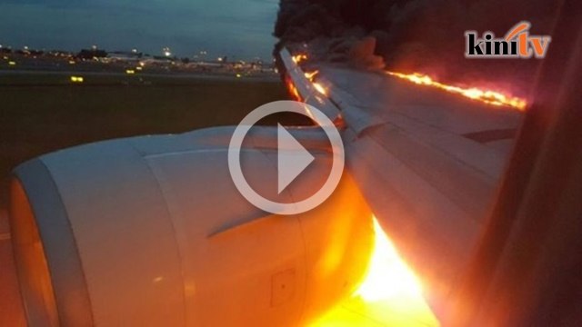 Pesawat SIA terbakar ketika mendarat