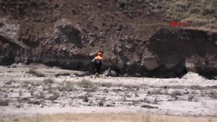 Muş'ta Sel Faciası Anne ile Oğlu Öldü, 5 Aylık Bebek Kayıp- Ek Görüntü