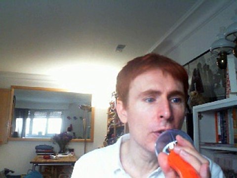 Wiwi égratigne toi c'est différent de Maurane