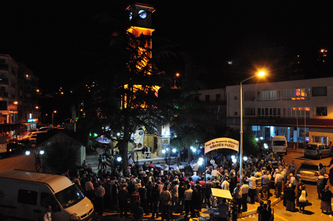 Muhteşem Kuran Ziyafeti ve Sahur Programı