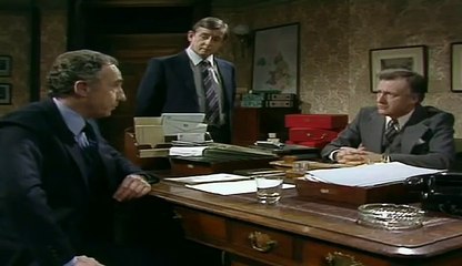 Yes Minister — Why Britain Joined the European Union | Crazy And Fun Video