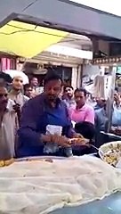 Rare Video - Amjad Sabri Selling Chaat in Public For Helping the Needy People-x4i5has - Video Dailymotion_youtube_original
