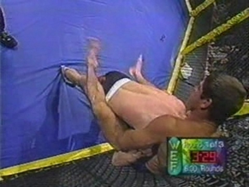 WEF 8 Matt Hugues vs Jorge Pereira