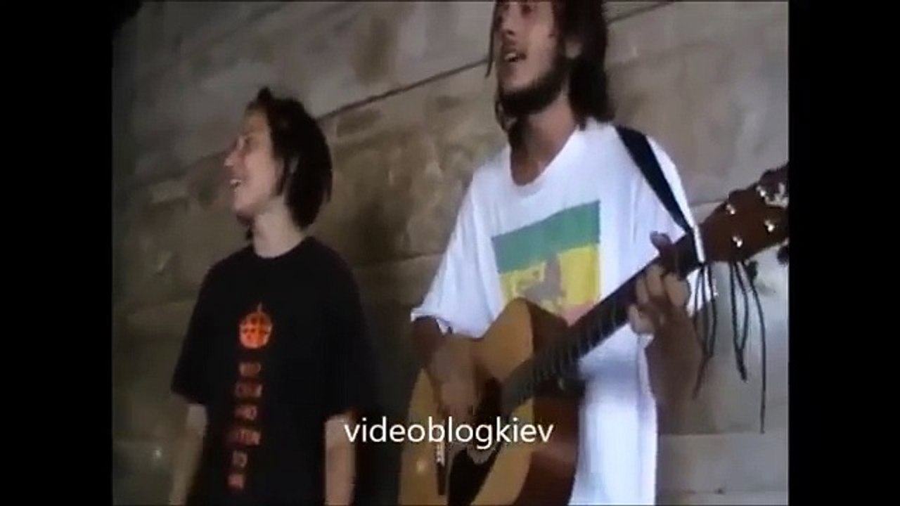 КРАСИВЫЙ ПАРЕНЬ КРАСИВО КЛАССНО НЕРЕАЛЬНО КРУТО ПОЁТ! ПЕСНЯ! видео 4