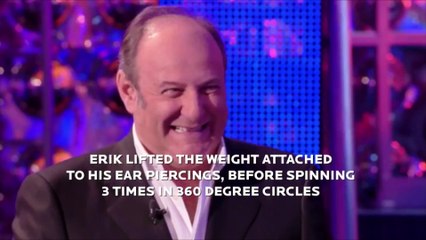 Kulaklarıyla 16 Kilogram Kaldırdı