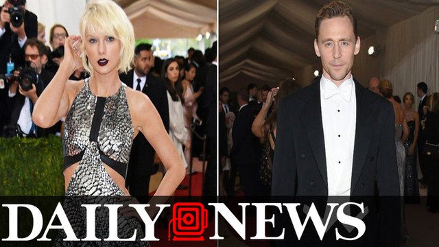 Taylor Swift Flies To England To Meet Tom Hiddleston’s Mom