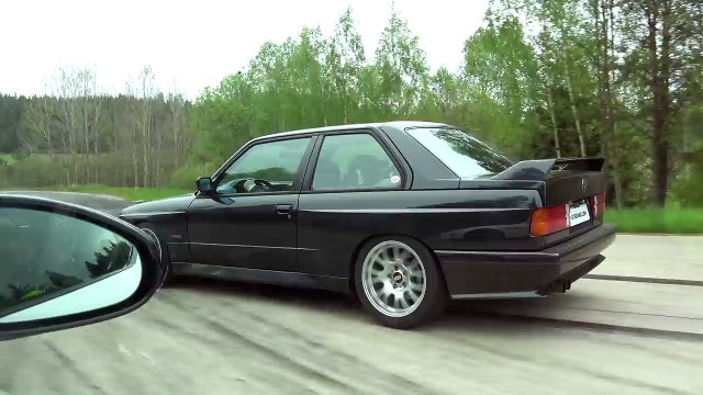 [4k] Jaguar F-Type R vs BMW M3 E30 V10 from BMW M5