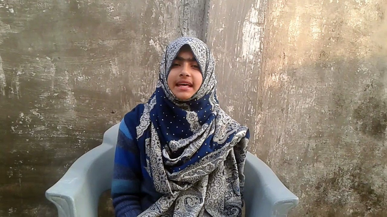 Naat Shareef no.2   MashaAllah kitni payari awaz mai naat par rhi hai.