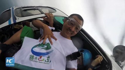 Man Skydives From 3,000 Meter In China