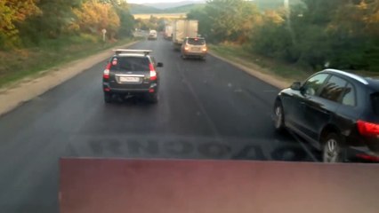 Мудак на трассе Симферополь - Феодосия (мат 18+)