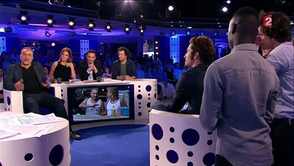 Ruquier filme avec un iPhone pendant une panne d'électricité (ONPC)