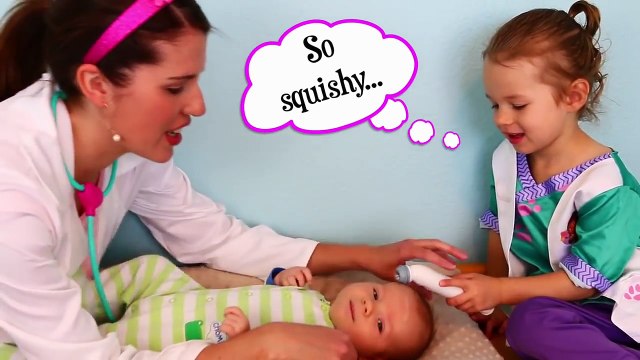 Baby Doctor Newborn Check Up Dr Sandra McStuffins & Daughter Ava Real Scale + Hospital Visit