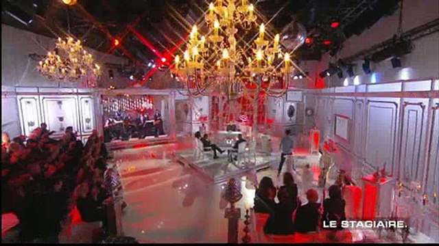 Dans Salut les terriens , Tom Villa surnomme Vincent Bolloré la patronne - Regardez