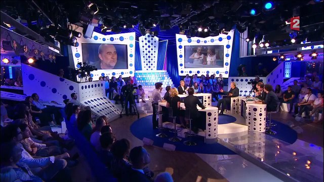 Coupure d'électricité ONPC, Laurent Ruquier fini son émission en filmant à l'iPhone