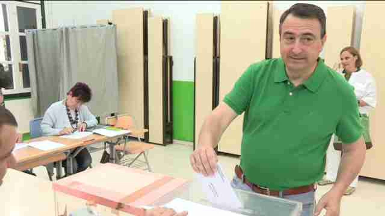 Aitor Esteban, del PNV, llama a participar para demostrar que los vascos son distintos