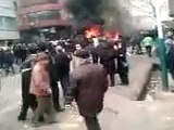 Anti-riot van of fire, 27 dec آتش زدن ون پلیس-عاشورا