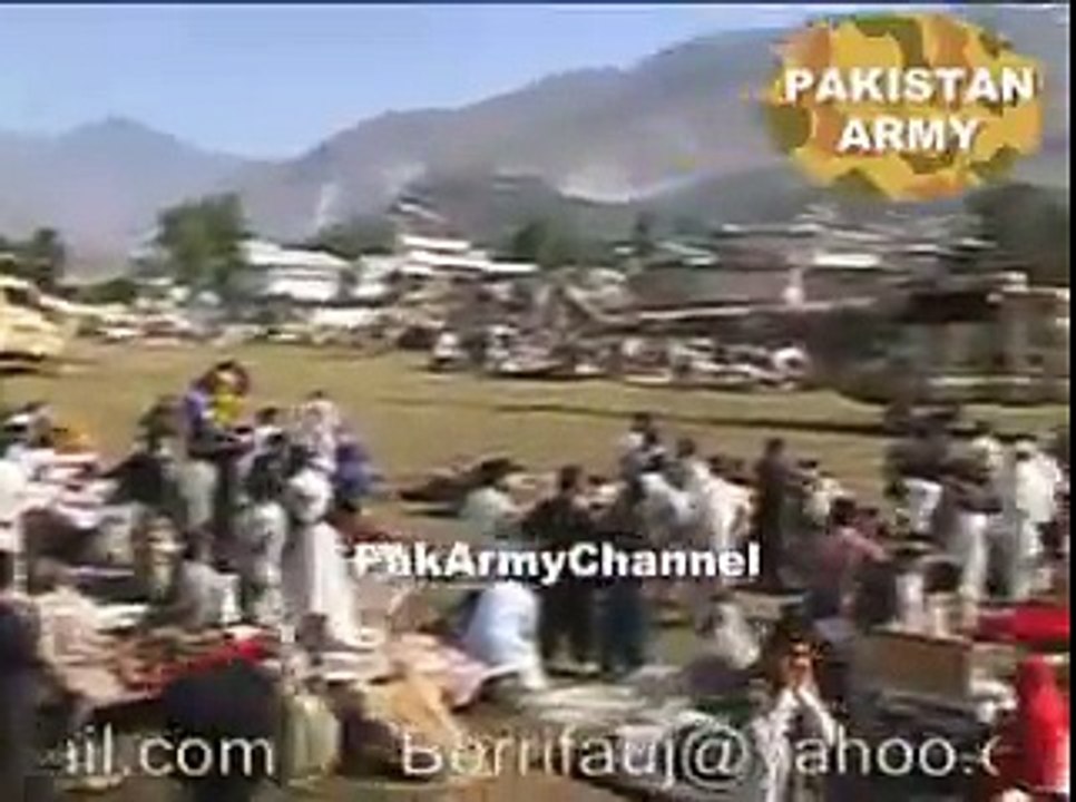 Pakistan Army - Hum Ko Awaz Day Tu -