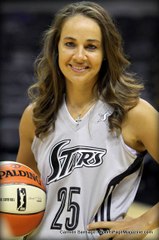 Becky Hammon Gets Jersey Retired in San Antonio