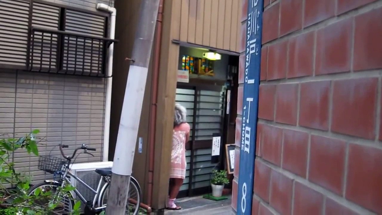 呪いか？？浅草売春ばばあ２４時②