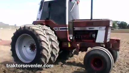 enter traktörlerin tarla sürüm şovu