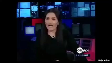 مذيعة تطلق الغازات مباشرة على الهواء ههههههههههههه