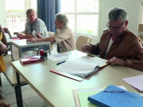 Aéroport de ND-des-Landes: la Loire-Atlantique a voté, suspense sur l'issue de la consultation